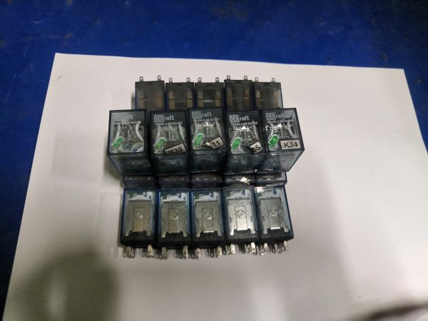 НПА_Промежуточное реле FINDER 4-х контактное, =24DC, светодиод+диод,мех.инд., блокировка (55.34.9.024.00