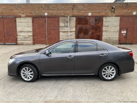 Автомобиль легковой TOYOTA CAMRY