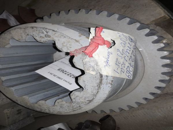 Втулка 1080.28.28-1