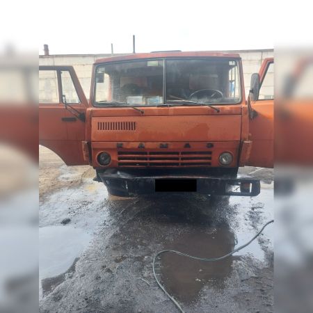 САМОСВАЛ  КАМАЗ-55111