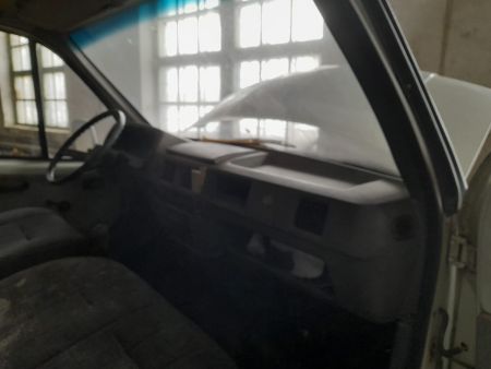 Автомобиль ГАЗ -3221