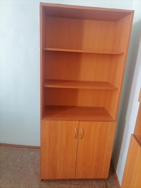 Шкаф полузакрытый