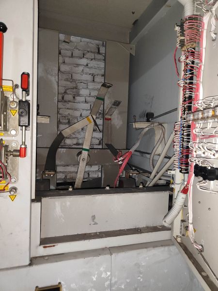 ЯЧЕЙКА СЕКЦИОННОГО РАЗЪЕДИНИТЕЛЯ С НТМИ