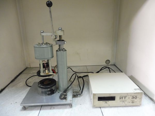 Установка для определения коэф.теплопров