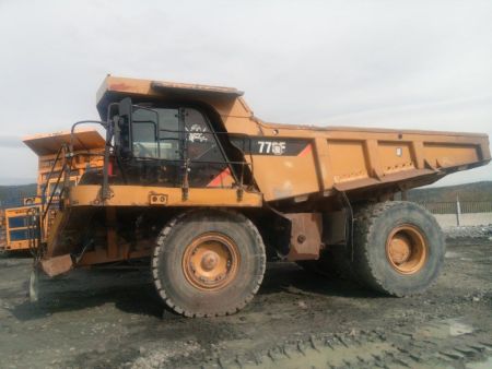 Cамосвал карьерный CAT 773F