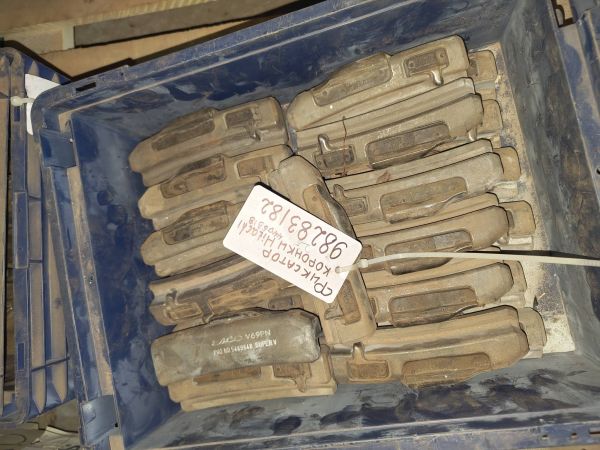 Фиксатор коронки 4406318 Hitachi