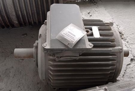 Э/двигатель АИРС250М10 28/600 IM1081 б/у