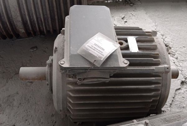 Э/двигатель АИРС250М10 28/600 IM1081 б/у