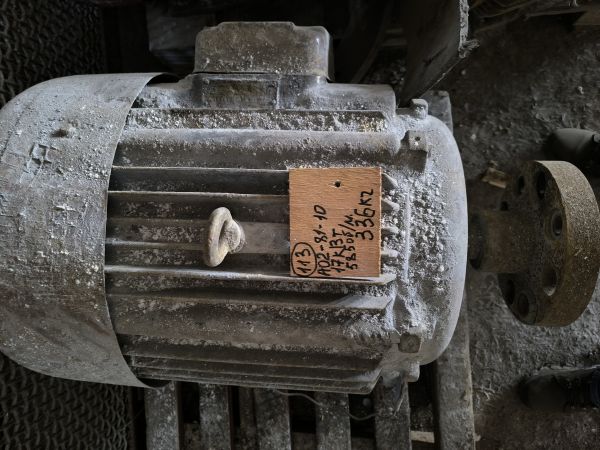 Электродвигатель А 02-81-10 (17 кВт., 585 об/мин),б/у