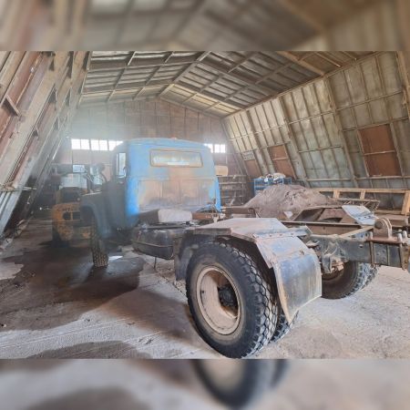 Автомобиль ЗиЛ-431412 КО-713 специальная
