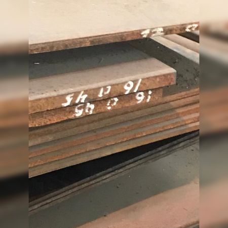Лист 16,0 г/к  ст45