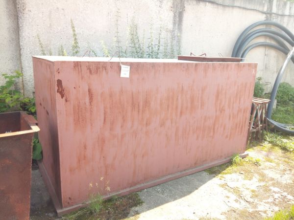 Емкость б/у для хранения отработанного масла