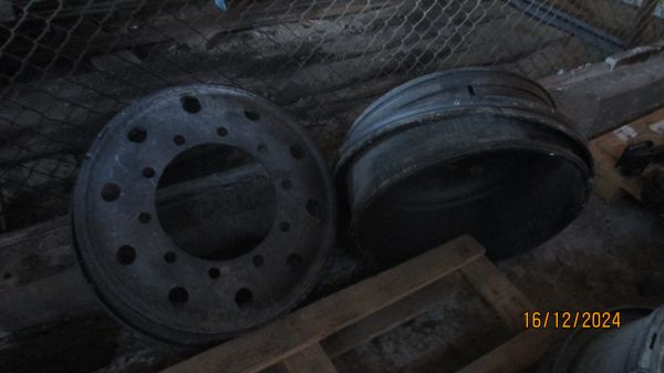 Диск грузовой 8,5-24 10*335 D281 ET