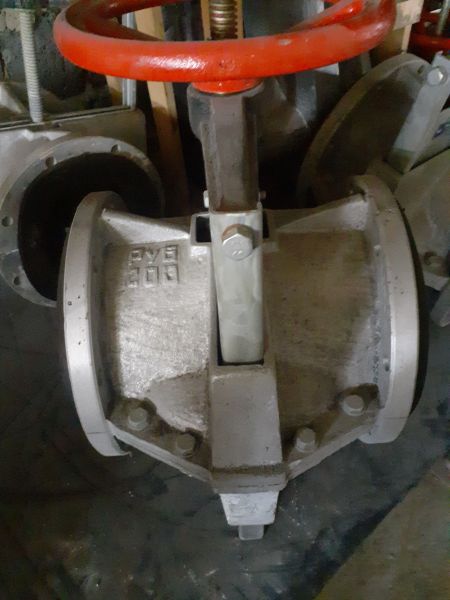 Затвор шланговый ДУ-200; затвор шланговый ДУ-150