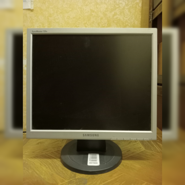 Монитор 17 "LCD Samsung 720N