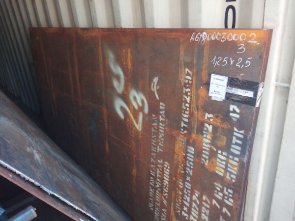 Лист стальной  3 мм б/у