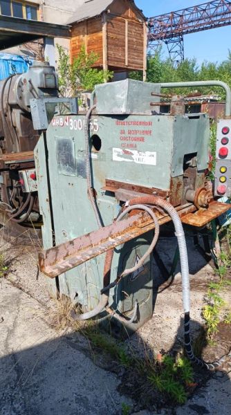 Машинка для резки и гибки металла ИВ 2714