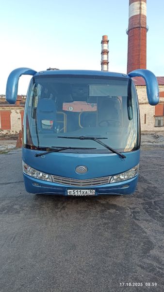 Пассажирский автобус YUTONG ZK6737D