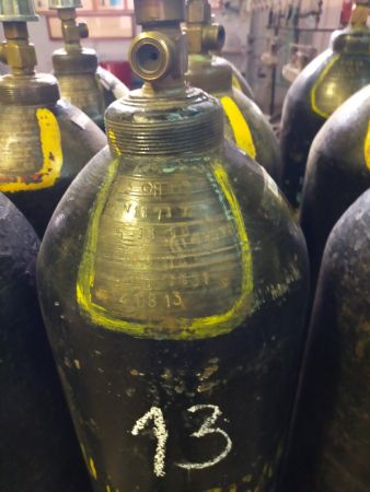 Стальной баллон углекислотный , давление 150/225 кгс/см2, объём 40 литров