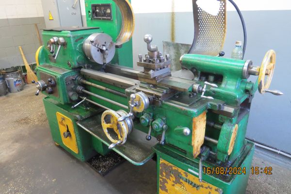 Станок токарный 1А-616 