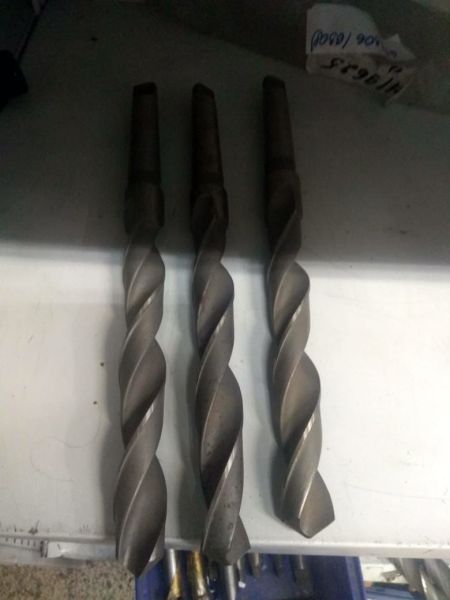 Сверло к/х удл. ф28,0*320*600 Р6М5