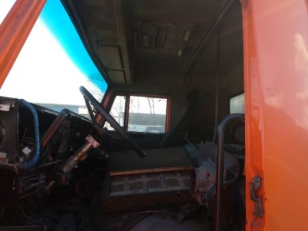 Самосвал Камаз 6520