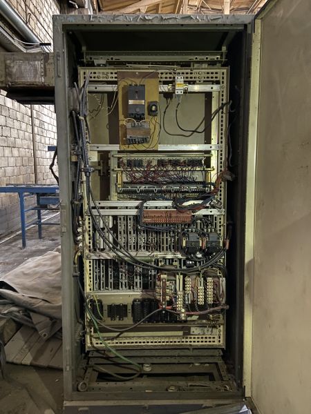 Горизонтально-фрезерный станок 6Т83Г