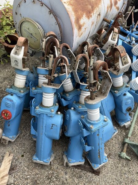 Выключатели полюса б/у