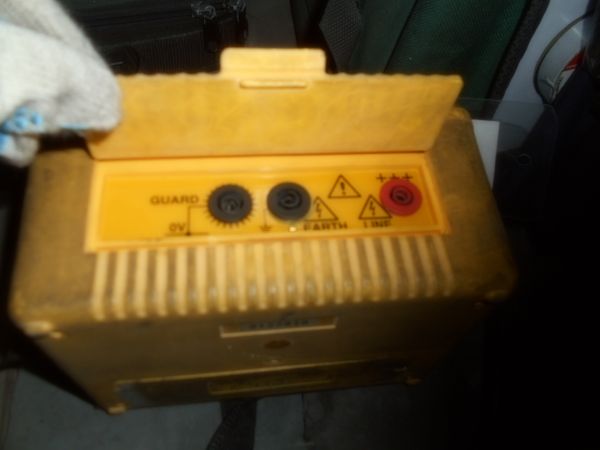 Измеритель сопротивления изоляции 2801IN