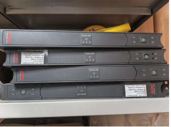 Источник бесперебойного питания Smart-UPS SC 450VA 230V SC450RMI1U