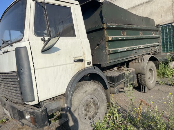 Грузовые самосвалы МАЗ-5551А2-323