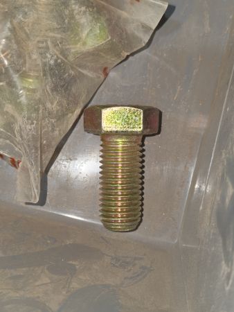 Болт J901635 Hitachi