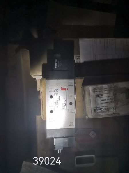 НПА_5/2- ходовой электромагнитный клапан для предохранительно масляного запорного клапана с пневмоцилинд