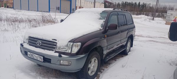 TOYOTA LAND CRUISER 100