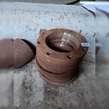 Фланец диаметром 220 