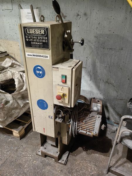 Гриндер 302 (Ленточно-наждачный станок)