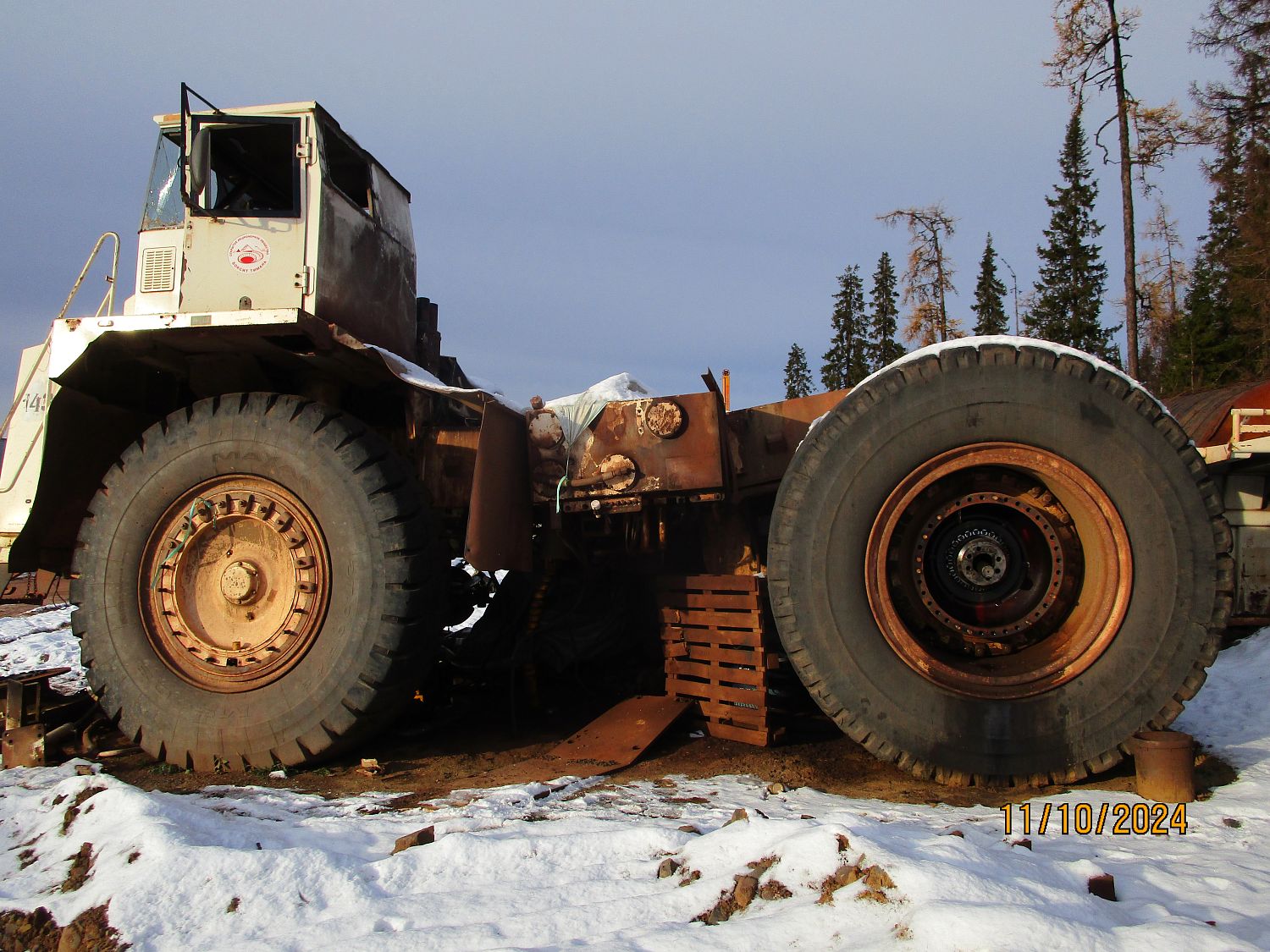 Карьерный  самосвал  TEREX TR 100