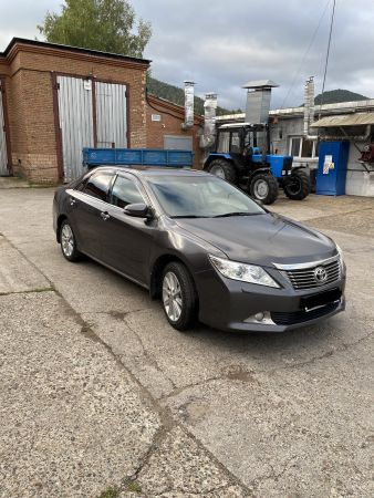 Автомобиль легковой TOYOTA CAMRY