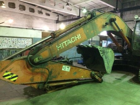 Экскаватор HITACHI ZX240-3