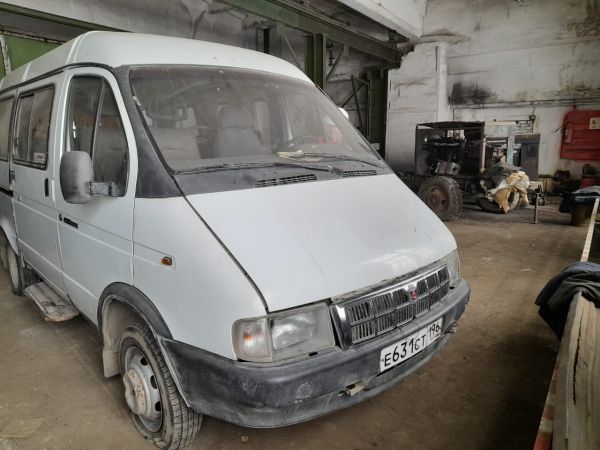 Автомобиль ГАЗ -3221