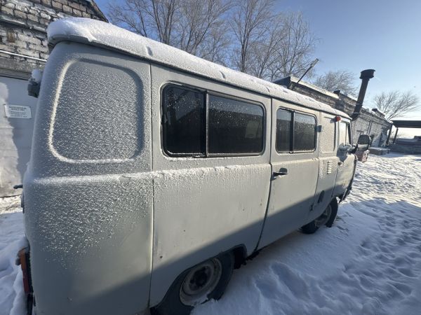 Автомобиль УАЗ-396252