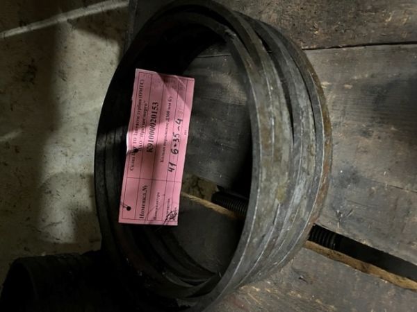 Кольцо поршневое Д300 мм б/у