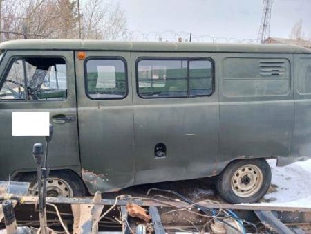 Автомобиль на ходу. 