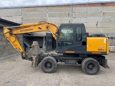 Hyundai R140W-7 