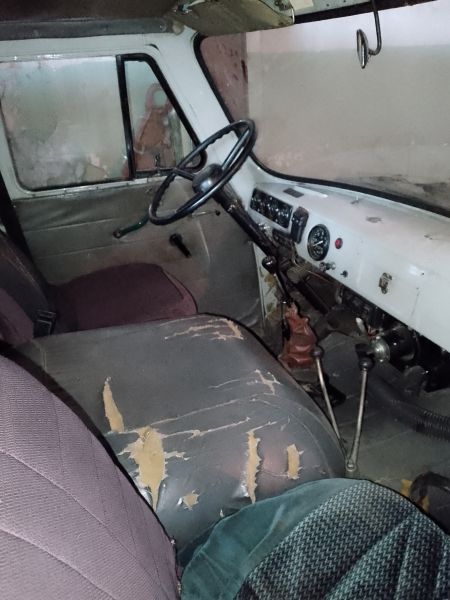 Автомобиль УАЗ 220694