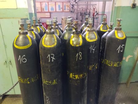 Стальной баллон углекислотный , давление 150/225 кгс/см2, объём 40 литров
