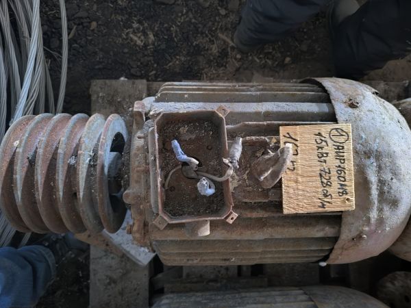 Электродвигатель АИР 160 М8 (15 кВт., 728 об/мин),б/у