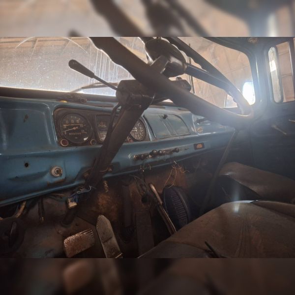 Автомобиль ЗиЛ-431412 КО-713 специальная