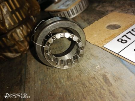 Подшипник 877907