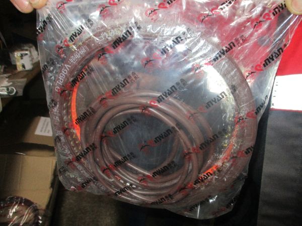 Сальник задней ступицы 190х220х30, двойной, комплект с тремя резиновыми кольцами